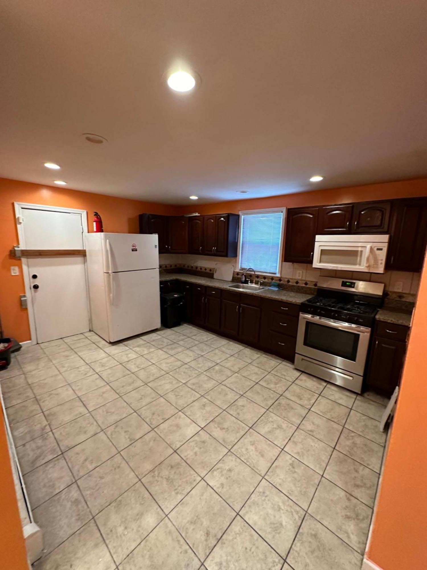 Fidellia Iron Room, Queen Bed Minutes From Newark Liberty International Airport And Newark Penn Station מראה חיצוני תמונה